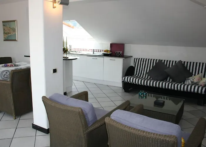 100 Meter Vom Entfernt By Interhome Apartman