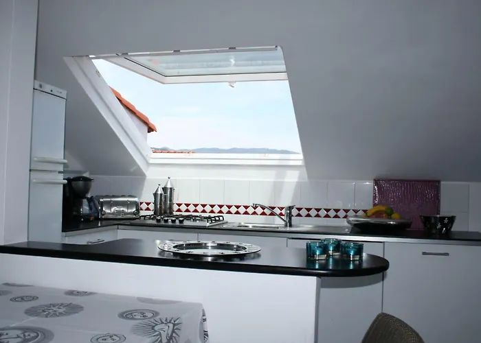 100 Meter Vom Entfernt By Interhome Apartman